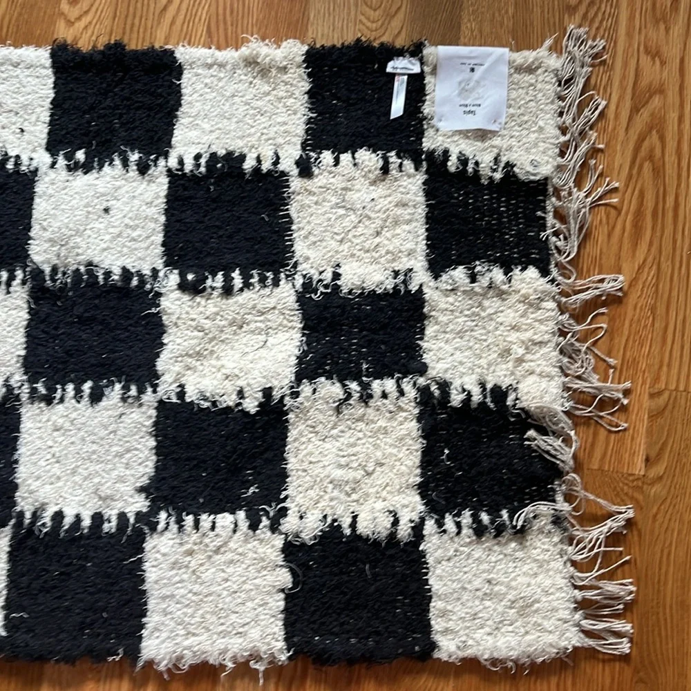 Urban Outfitters Checkerboard Woven Shag Rag Rug NWT